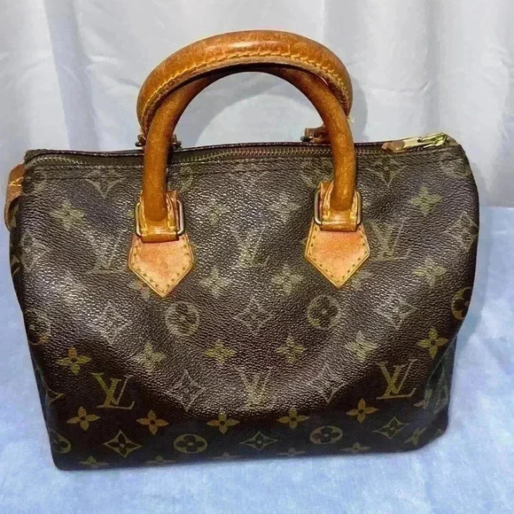 Louis Vuitton Handbags - 🔥 🌺 Louis Vuitton Vintage Authentic Speedy 25 Monogram 🔥 🌺